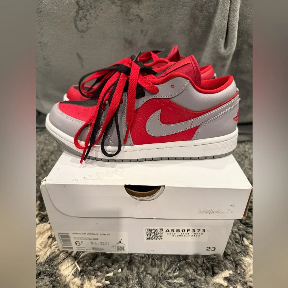 Air Jordan Low 1 SE “Split” Gym Red/Cement Gray/ Black size 6.5‎